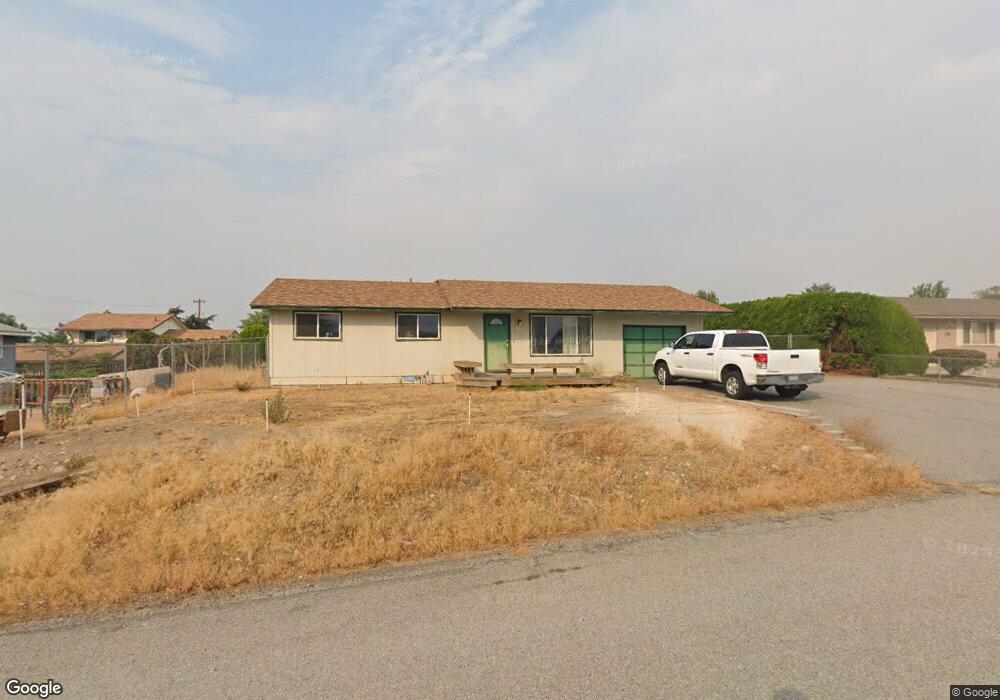 1107 S Jean St, East Wenatchee, WA 98802 - photo 1