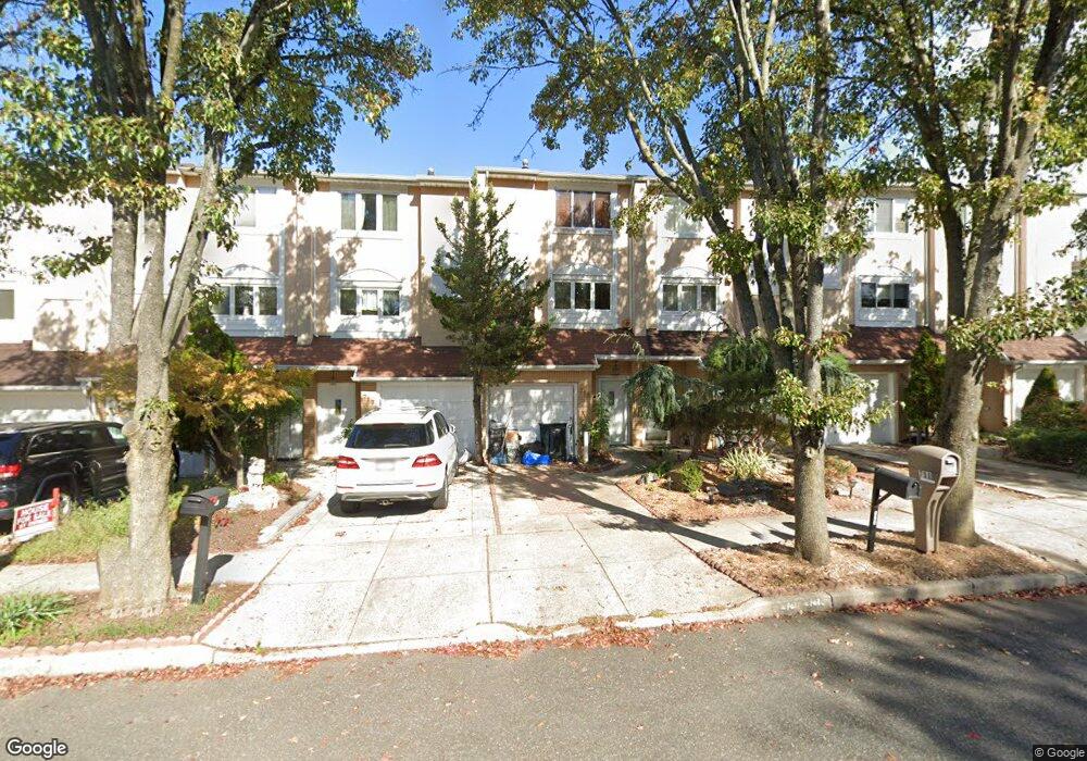 715 Correll Ave, Staten Island, NY 10309 - photo 1