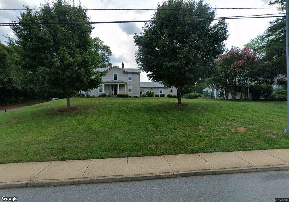 1512 E Market St, Charlottesville, VA 22902 - photo 1