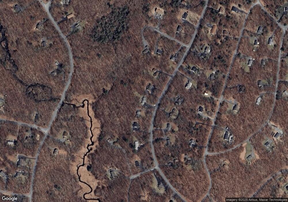 157 Arbutus Ln, Milford, PA 18337 - photo 1