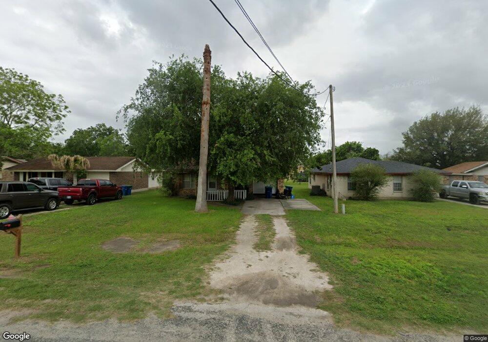 1205 W Hutchinson St, Beeville, TX 78102 - photo 1