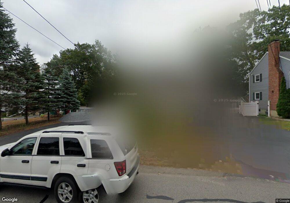 27 Hollis St, Lowell, MA 01852 - photo 1