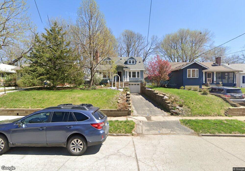 1231 47th St, Des Moines, IA 50311 - photo 1