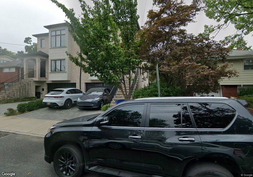 2463 Camner St, Fort Lee, NJ 07024 - photo 1