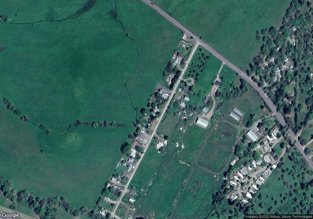 7503 Maple Ln, Central Point, OR 97502 - photo 1