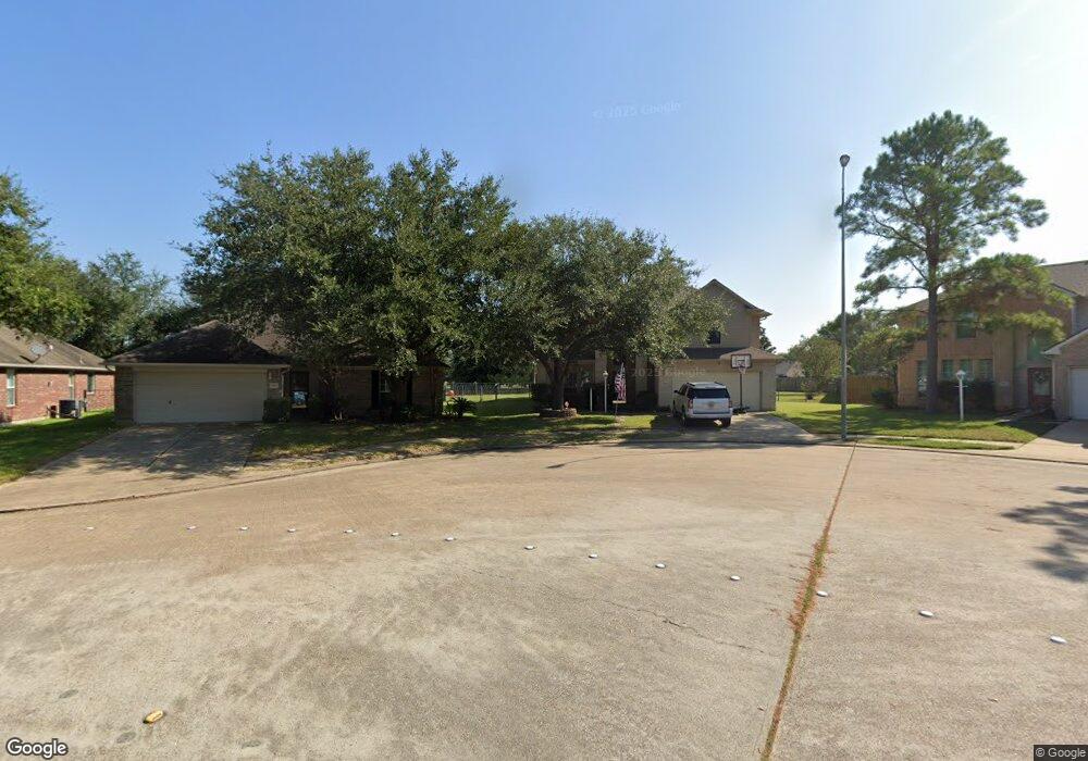 8802 Gas Light Village Dr, Houston, TX 77095 - photo 1