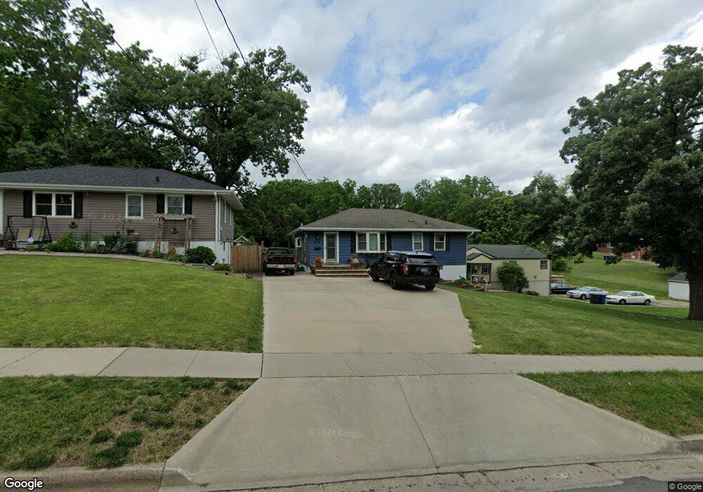 2326 SE 5th St, Des Moines, IA 50315 - photo 1