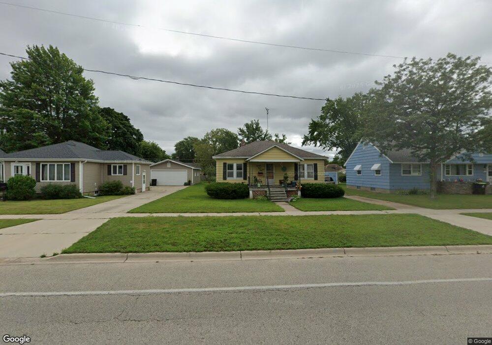 2413 14th Ave, Menominee, MI 49858 - photo 1