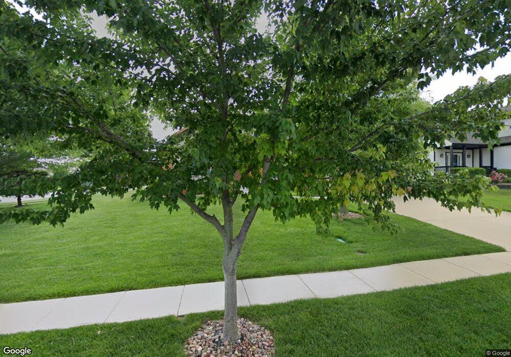 10101 Theden Cir, Lenexa, KS 66220 - photo 1