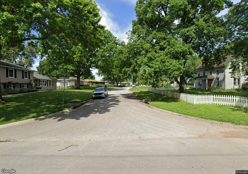 7808 Long Dr, Shawnee, KS 66216 - photo 1