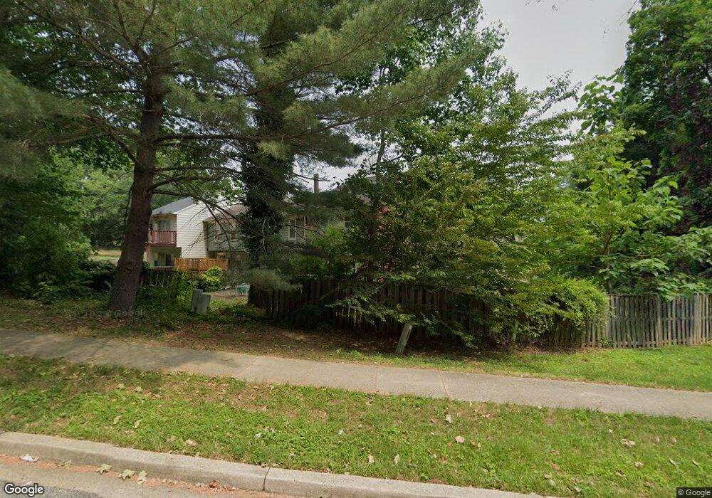 719 Saint Michaels Dr, Bowie, MD 20721 - photo 1