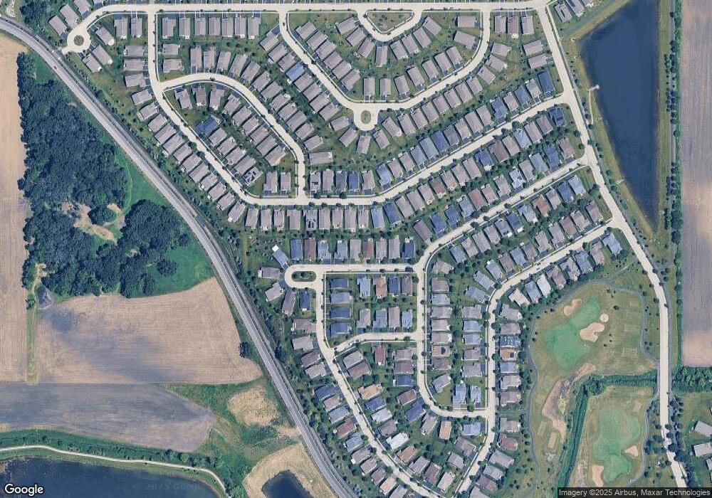 1000 Laguna Ln, Pingree Grove, IL 60140 - photo 1