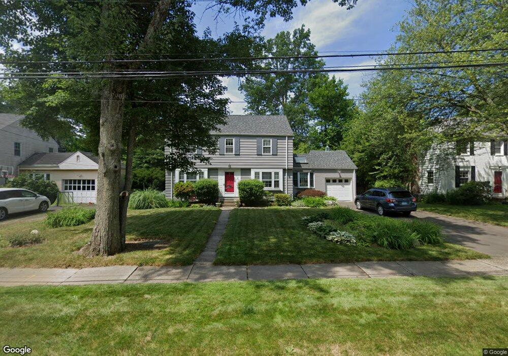 11 Sequin Rd, West Hartford, CT 06117 - photo 1