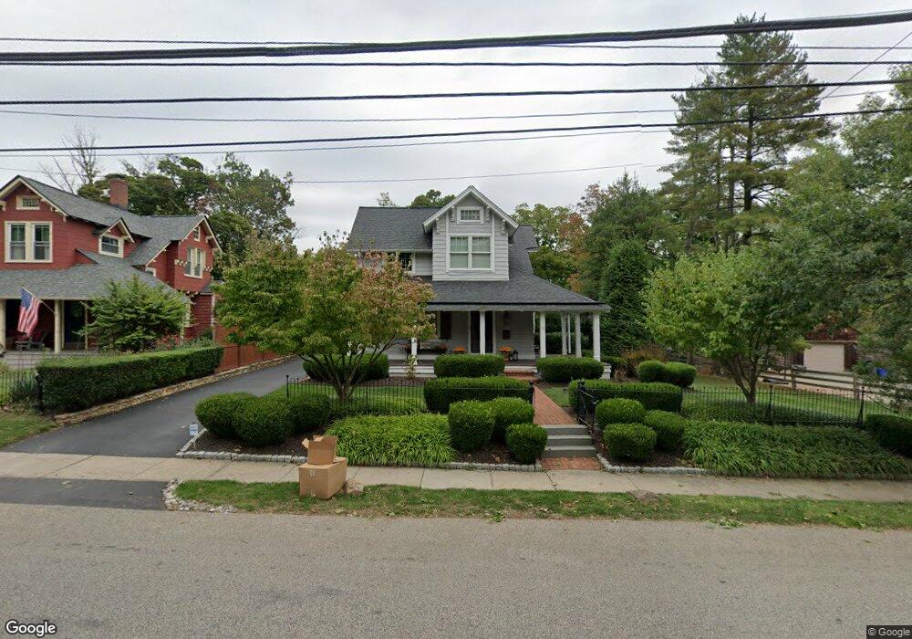 311 N Wayne Ave, Wayne, PA 19087 - photo 1