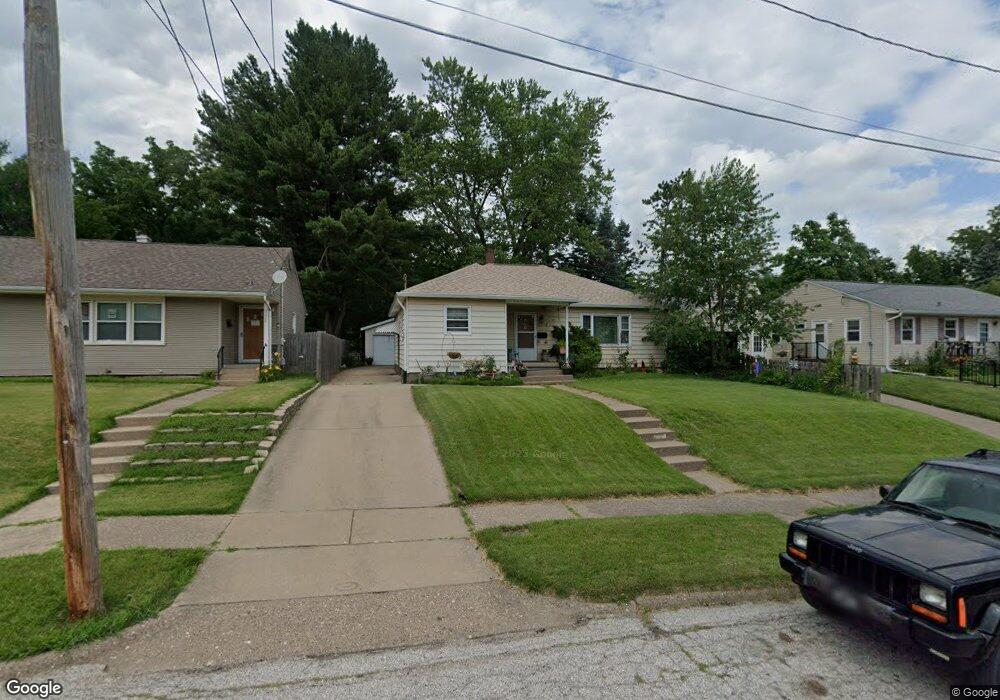 2218 W 14th St, Davenport, IA 52804 - photo 1