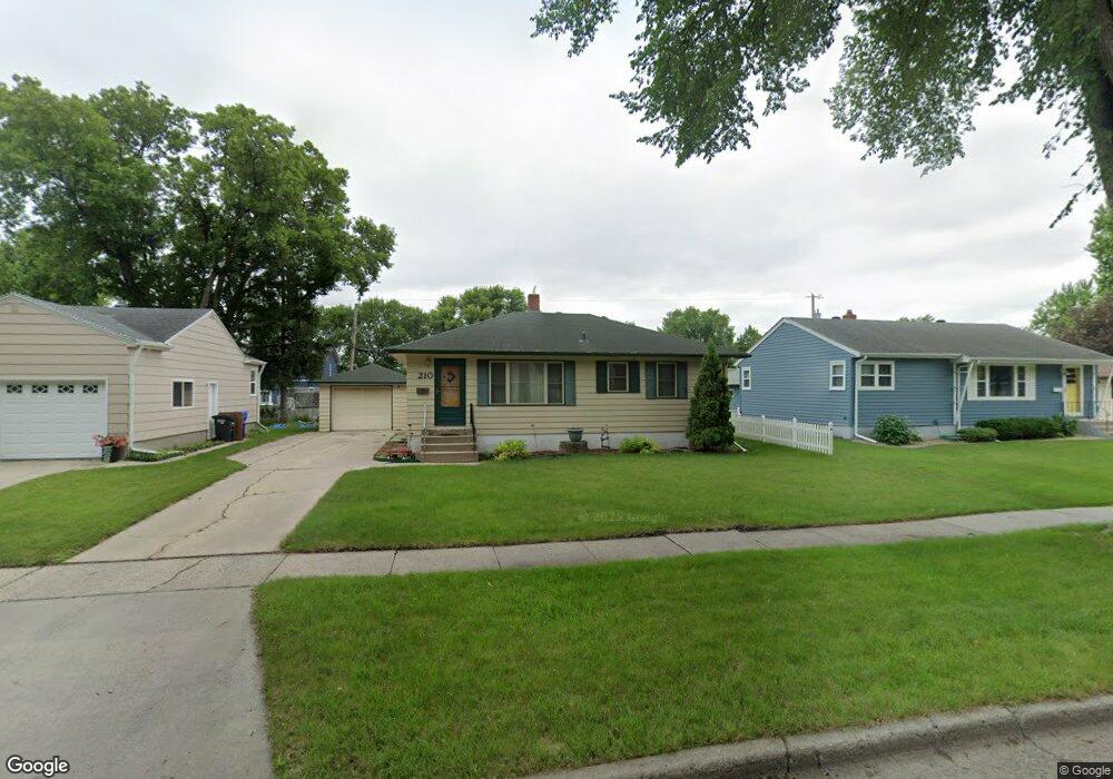 210 20th Ave N, Fargo, ND 58102 - photo 1