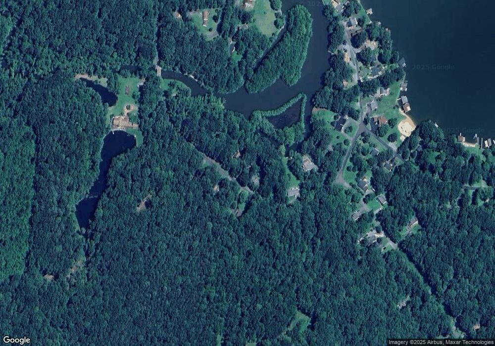 2344 S Lakeshore Dr, Louisa, VA 23093 - photo 1