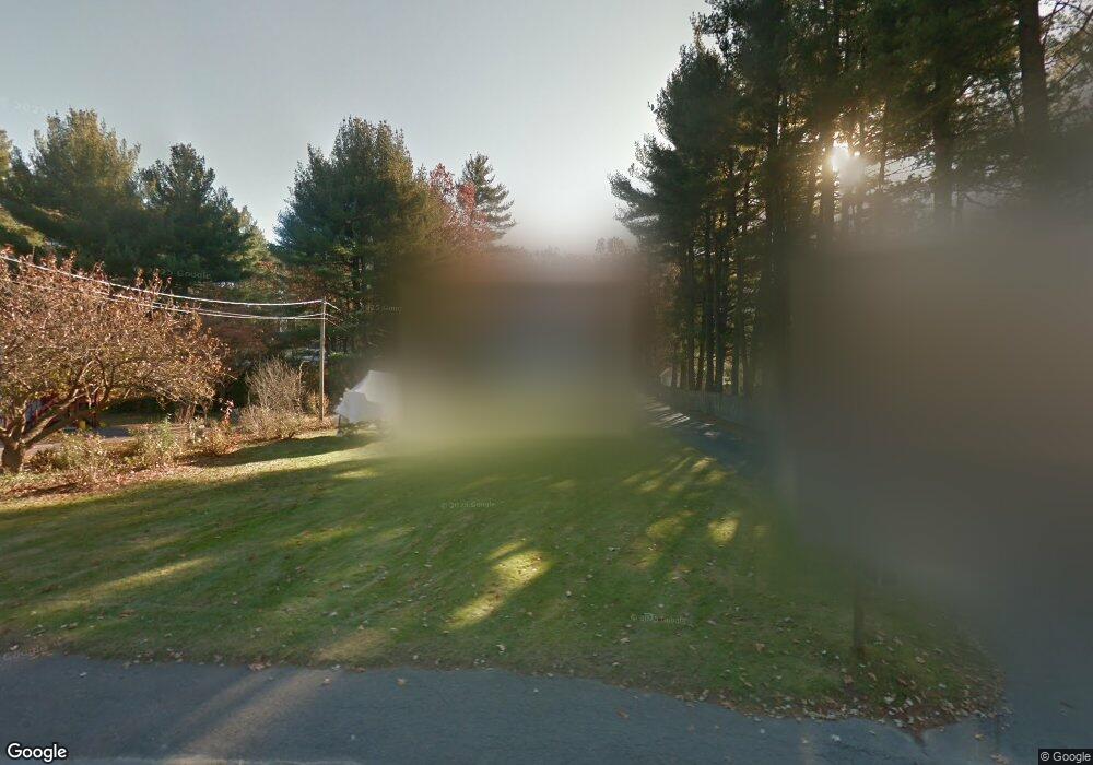 136 E Dunstable Rd, Nashua, NH 03062 - photo 1