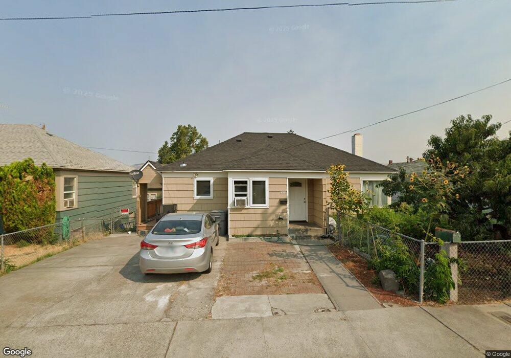 1403 E 9th St, the Dalles, OR 97058 - photo 1