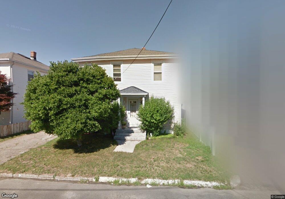 28 Clinton St, Pawtucket, RI 02861 - photo 1