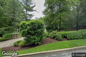 32 Robin Ln, Alpine, NJ 07620