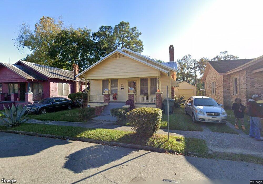 1123 E 38th St, Savannah, GA 31404 - photo 1