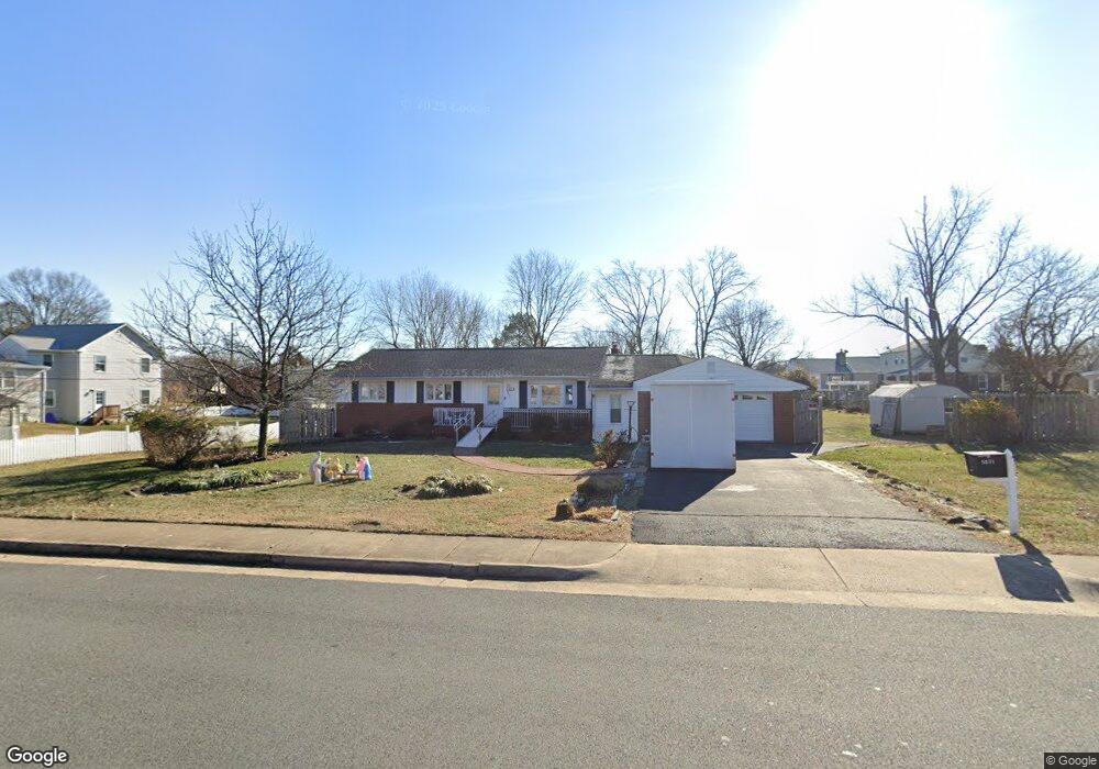 5831 Arnet St, Falls Church, VA 22041 - photo 1