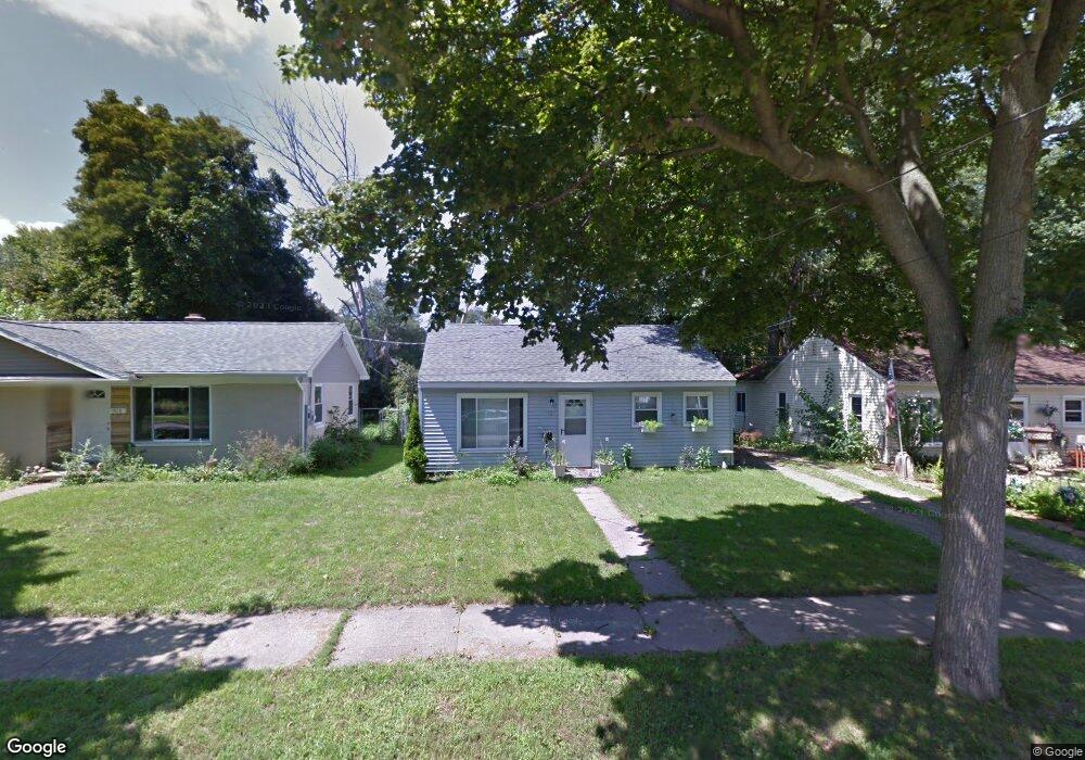 1523 Roselawn Ave, Lansing, MI 48915 - photo 1