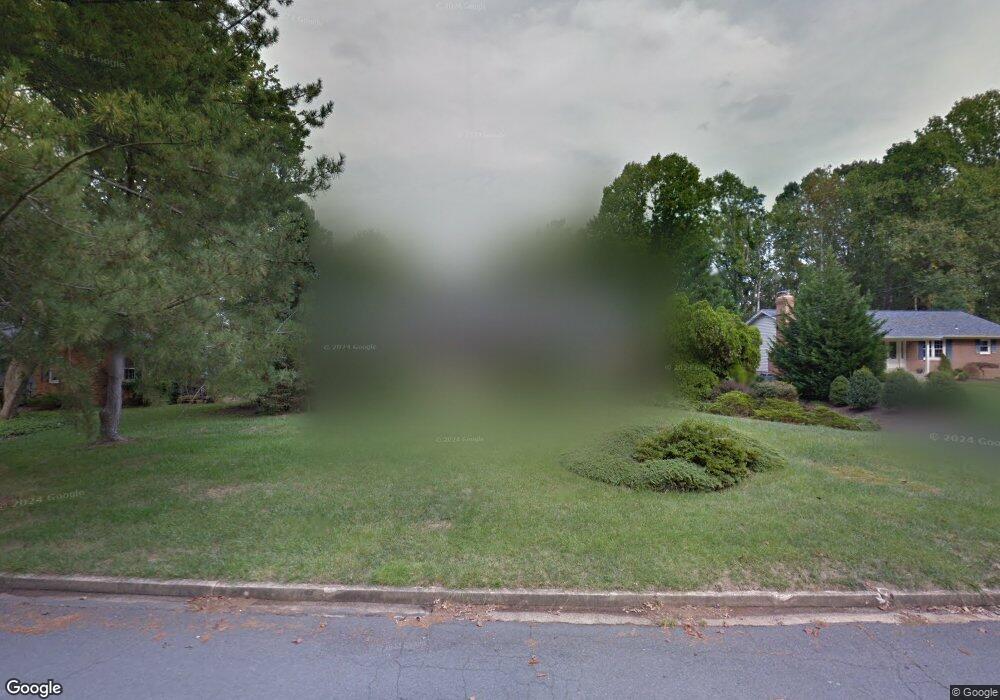 8226 Kay Ct, Annandale, VA 22003 - photo 1