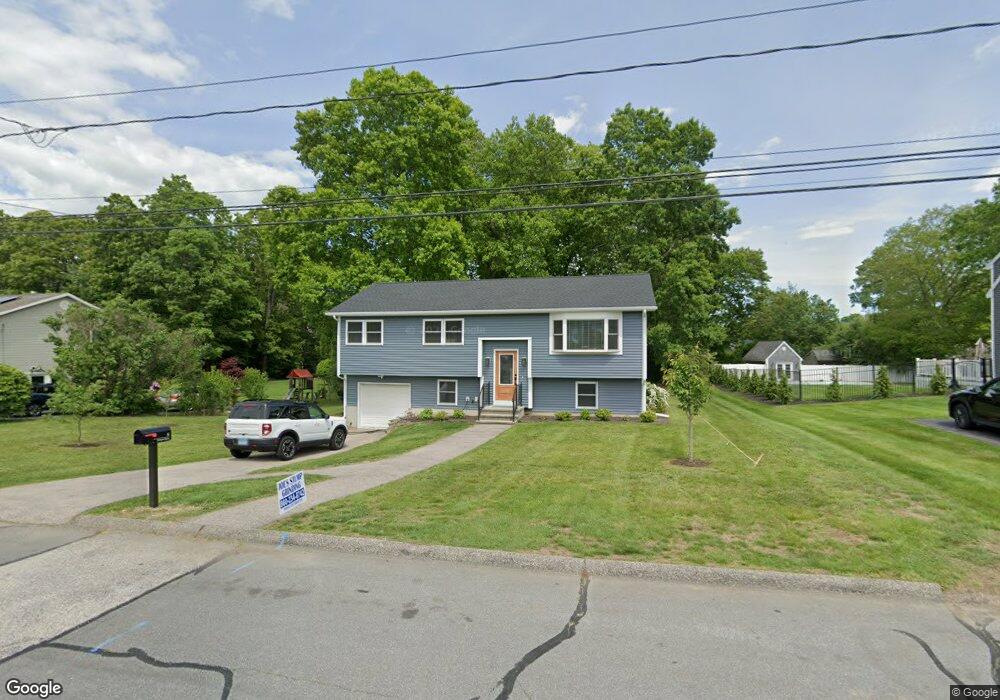 6 Devon Dr, Pawcatuck, CT 06379 - photo 1