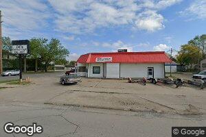 460 Park Rd, Waterloo, IA 50703