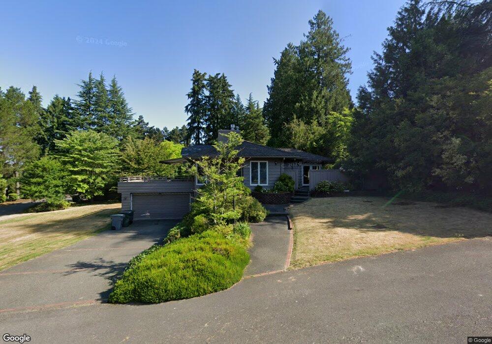 8304 Hunts Point Place, Hunts Point, WA 98004 - photo 1