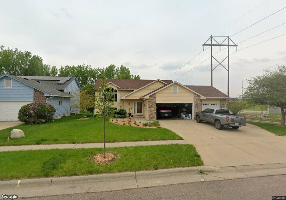 5316 E 28th St, Sioux Falls, SD 57110 - photo 1
