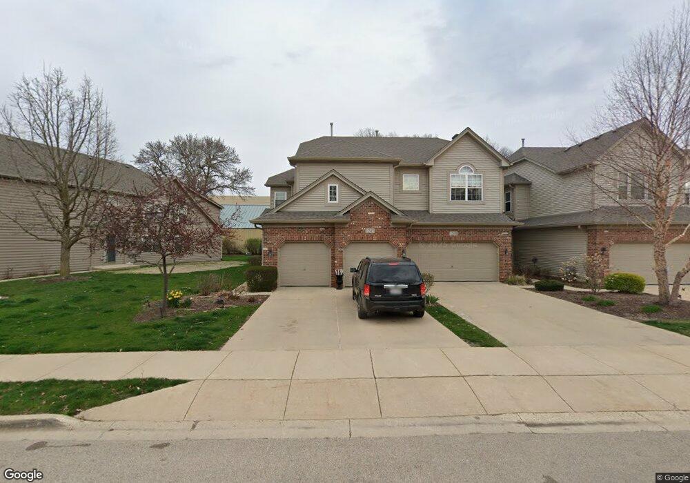 1245 Oakleaf Ct, Aurora, IL 60506 - photo 1