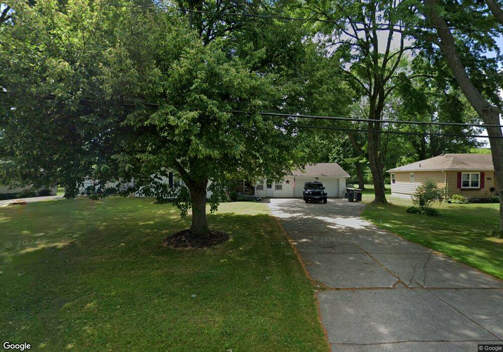 3290 Evergreen Dr, North Tonawanda, NY 14120 - photo 1