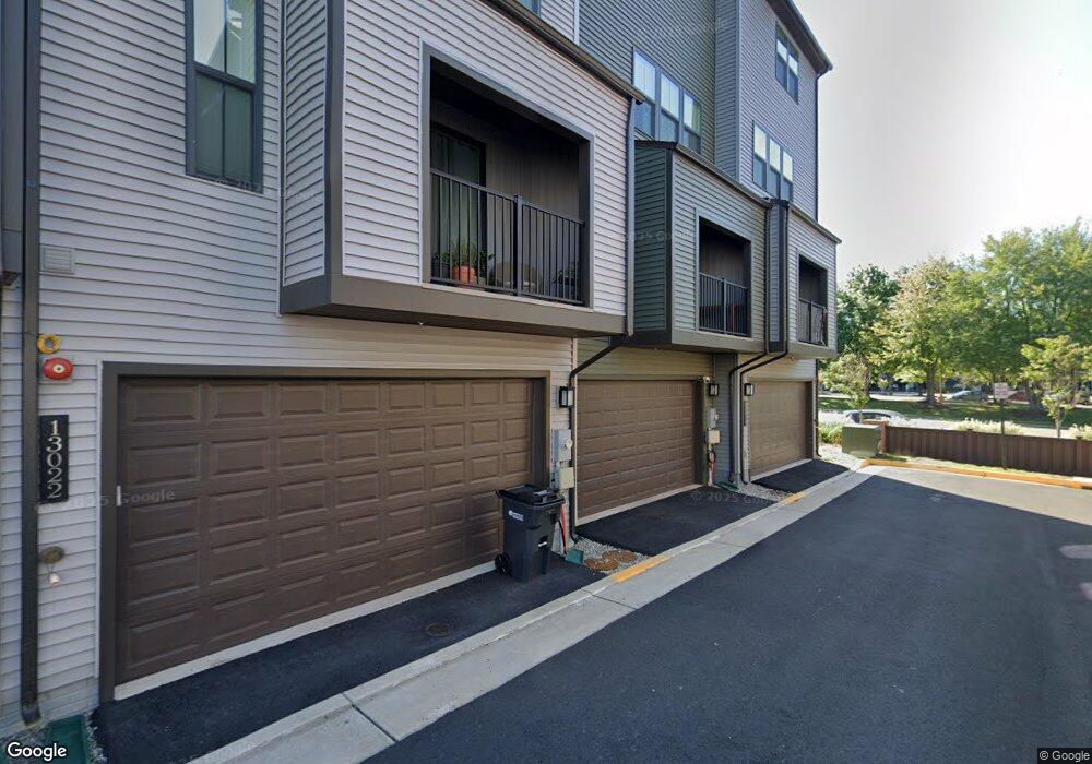 13018 Hattontown Square, Herndon, VA 20171 - photo 1