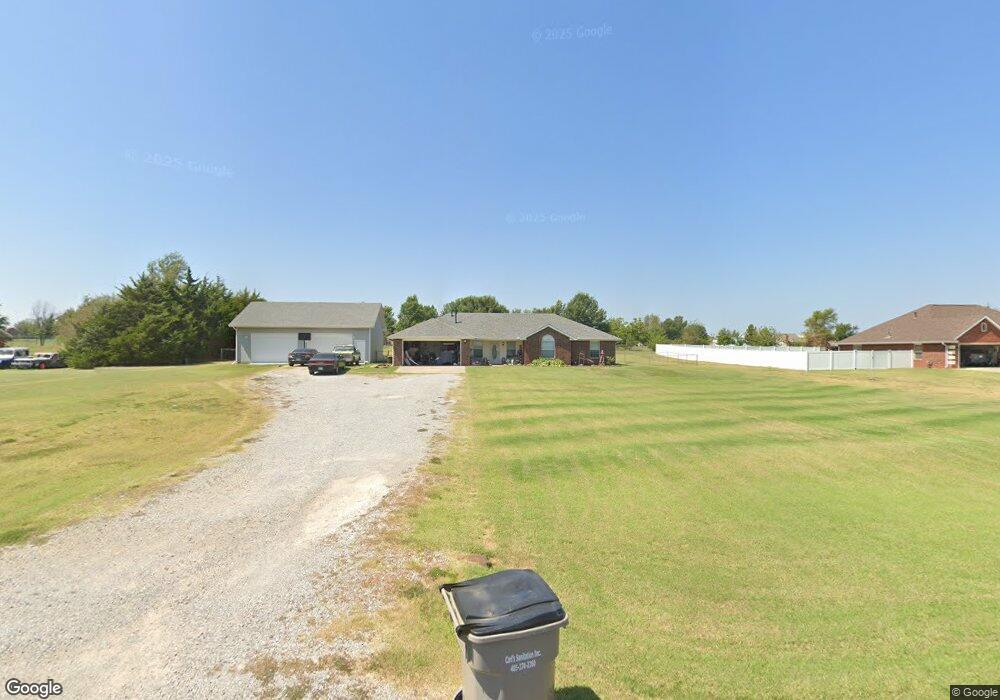 5902 Earl Dr, Shawnee, OK 74804 - photo 1