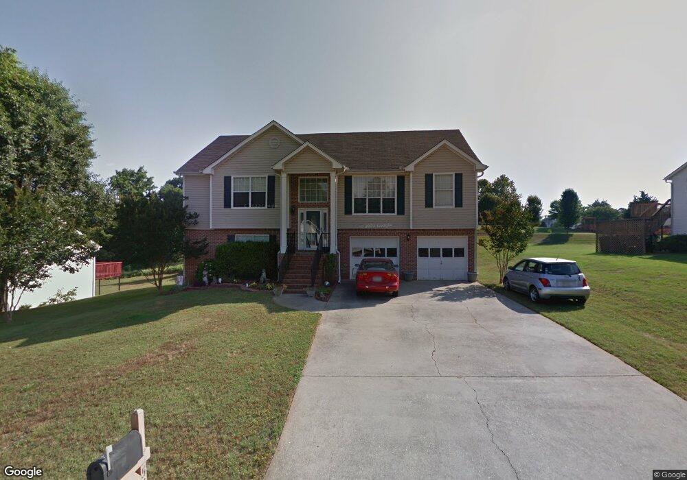 5492 Riverchase Dr, Flowery Branch, GA 30542 - photo 1