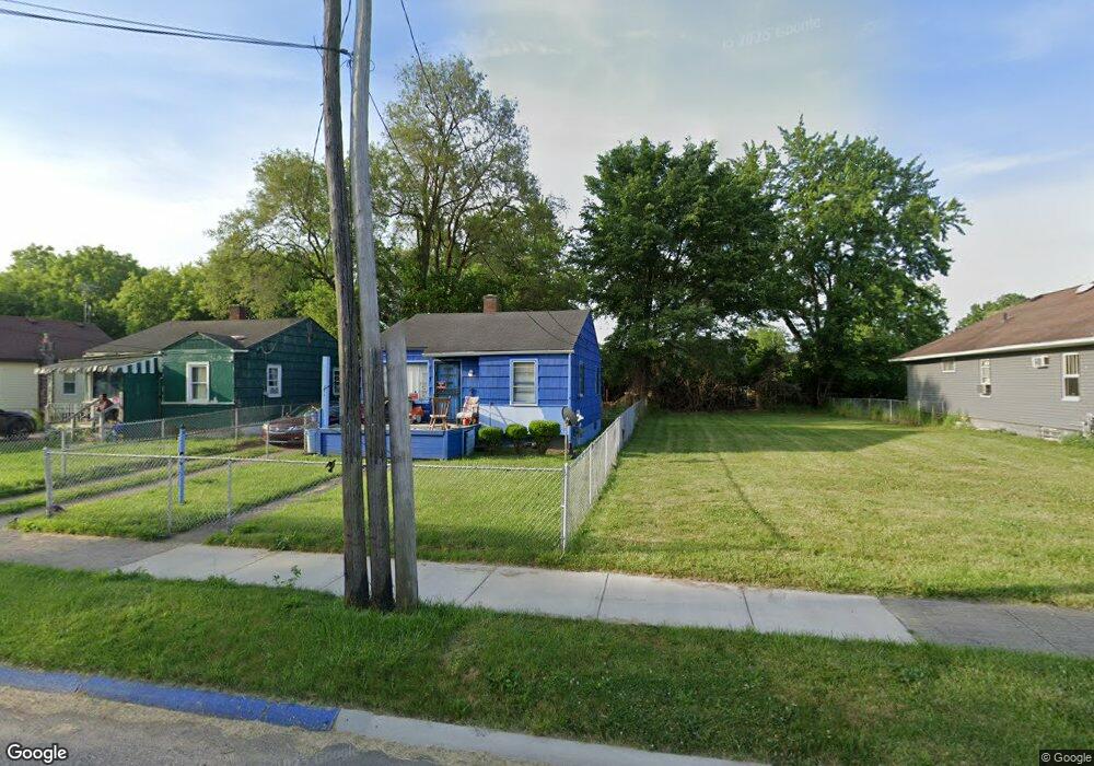 746 E Holbrook Ave, Flint, MI 48505 - photo 1