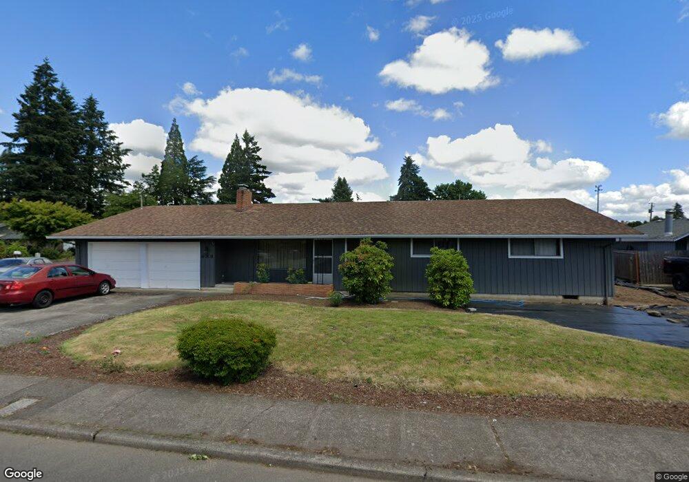 686 N Cedar St, Canby, OR 97013 - photo 1