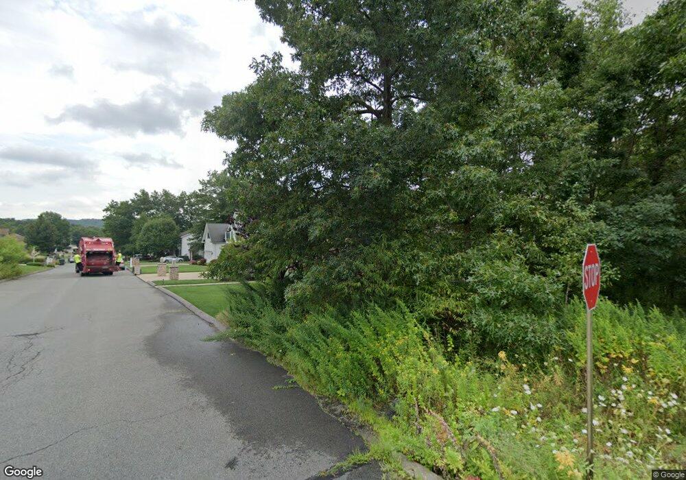 216 Skyline Dr, Archbald, PA 18403 - photo 1