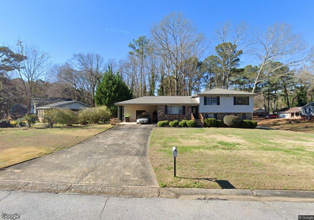 8127 Creek St, Jonesboro, GA 30236 - photo 1