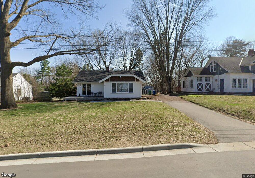 25545 Birch Bluff Rd, Excelsior, MN 55331 - photo 1