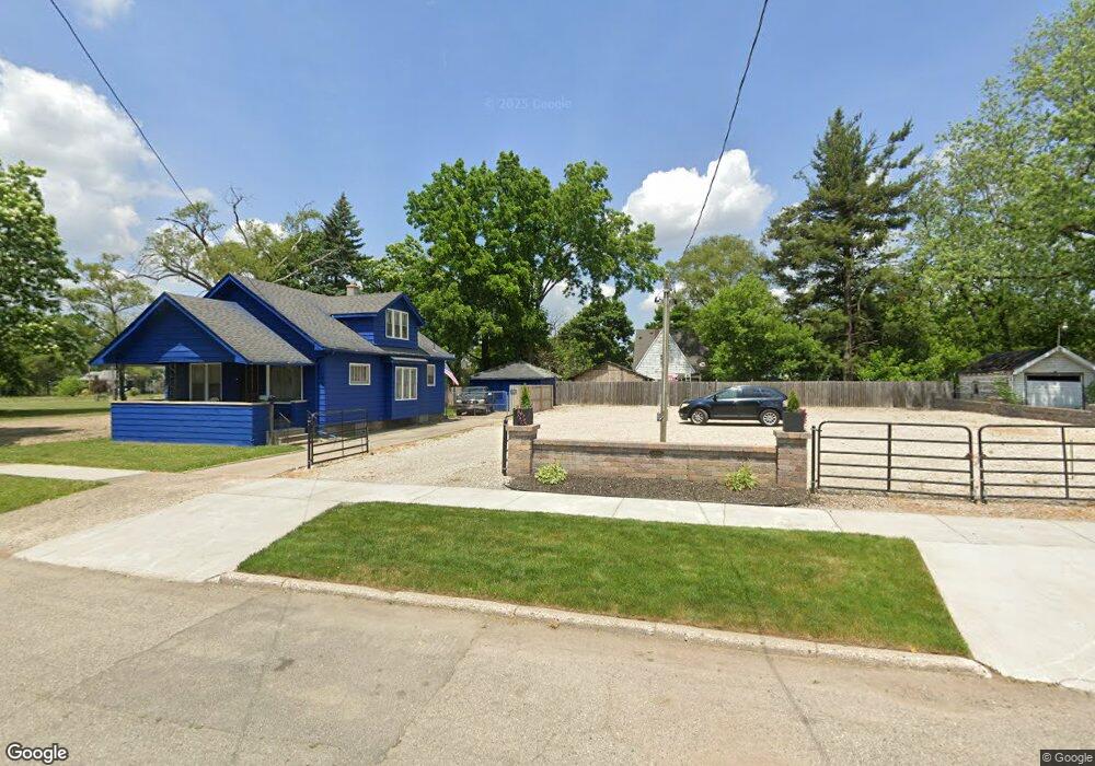 2001 Maryland Ave, Flint, MI 48506 - photo 1