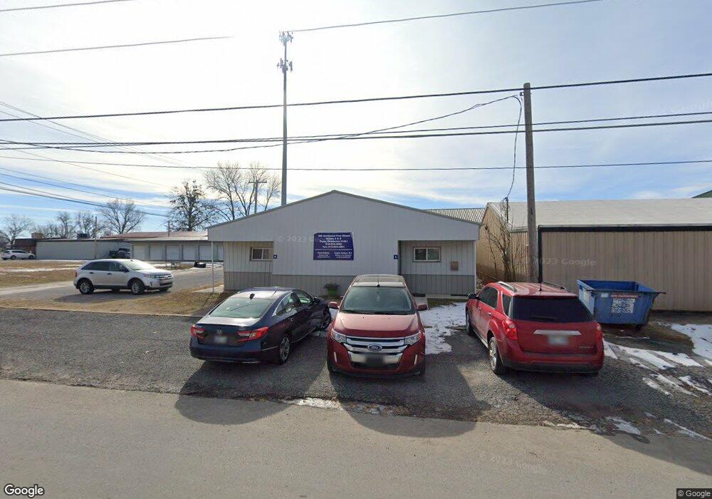 308 NE 1st St, Pryor, OK 74361 - photo 1