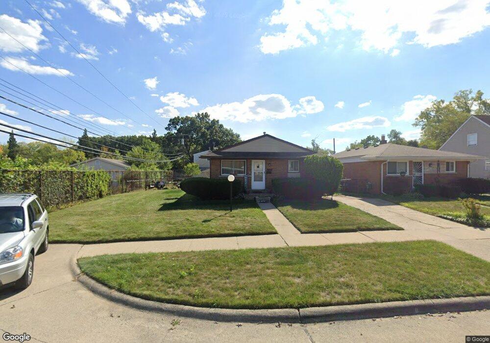 8033 Cloverdale Ave, Ferndale, MI 48220 - photo 1