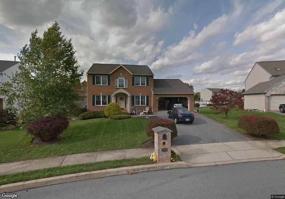 1109 Bernard Dr, Reading, PA 19605 - photo 1