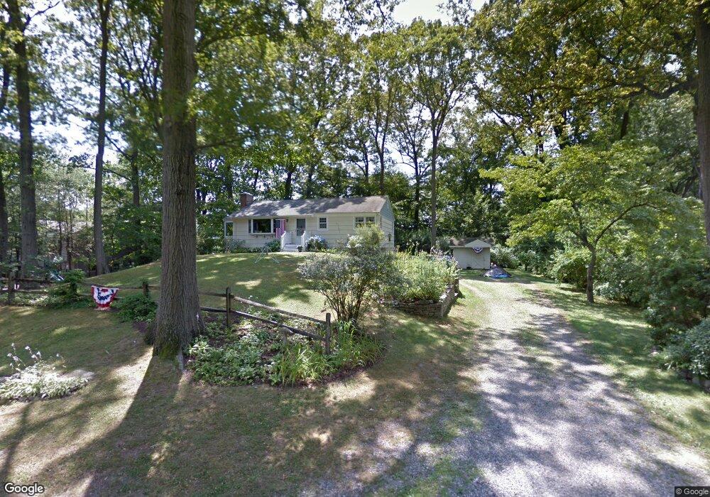 4 Watson Ct, Norwalk, CT 06854 - photo 1