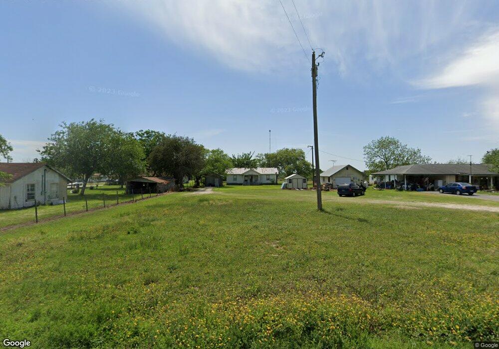 2497 Wofford Ln, Beeville, TX 78102 - photo 1