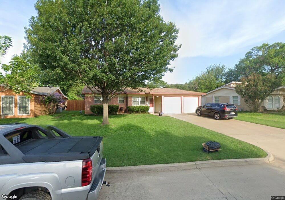 861 Jerry Ln, Bedford, TX 76022 - photo 1